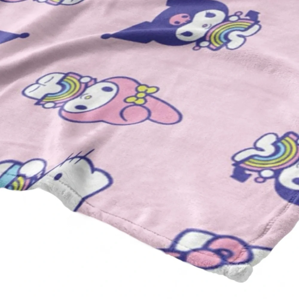 Hello Kitty “Sharing Sweet” Ultra Fine Faux Fur Throw (NWT)